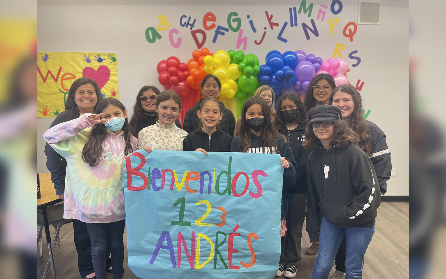 Our PALs Students welcoming 1, 2, 3 Andrés